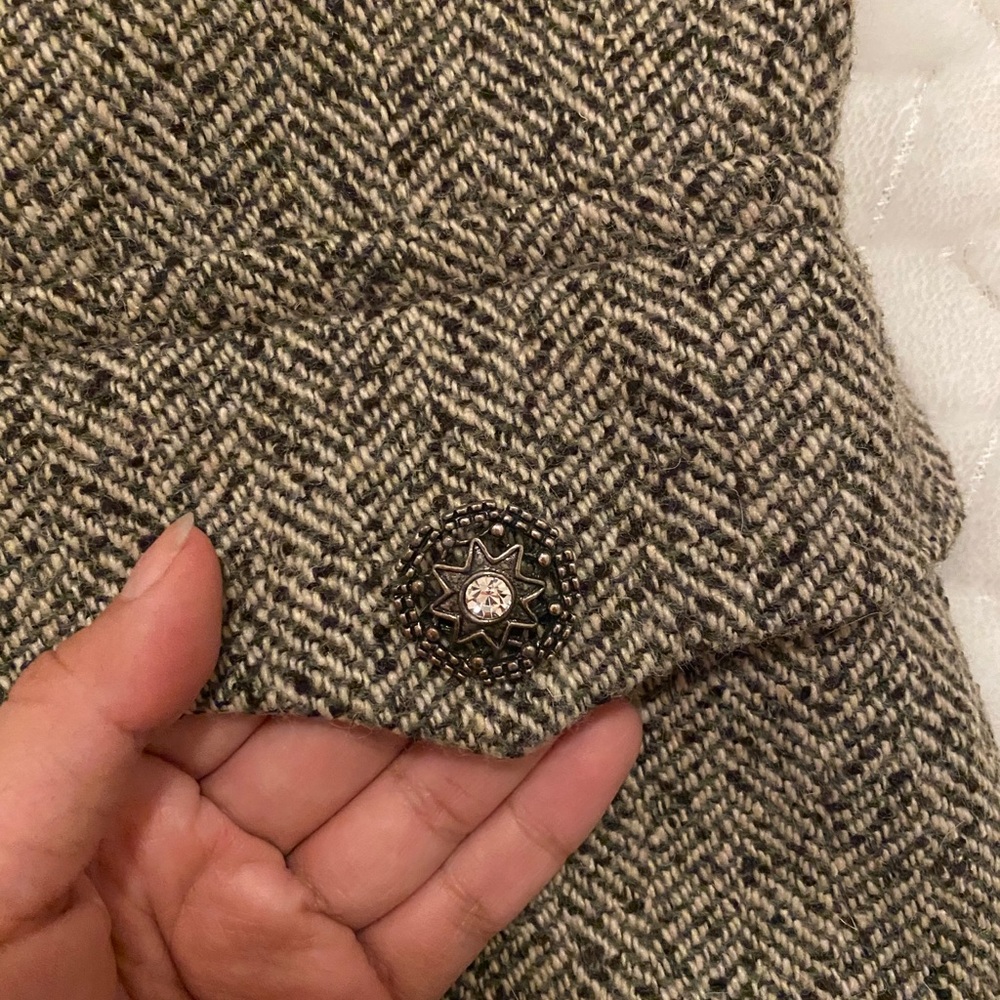 Coat - Picture 3 of 6